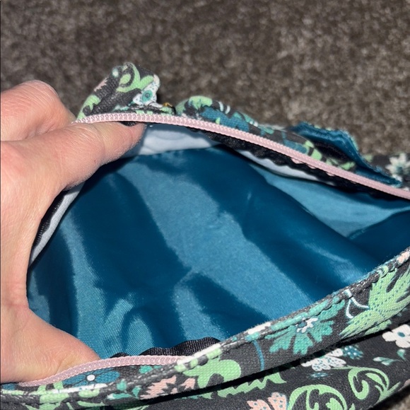 KAVU Floral Sling Bag - Picture 3 of 8